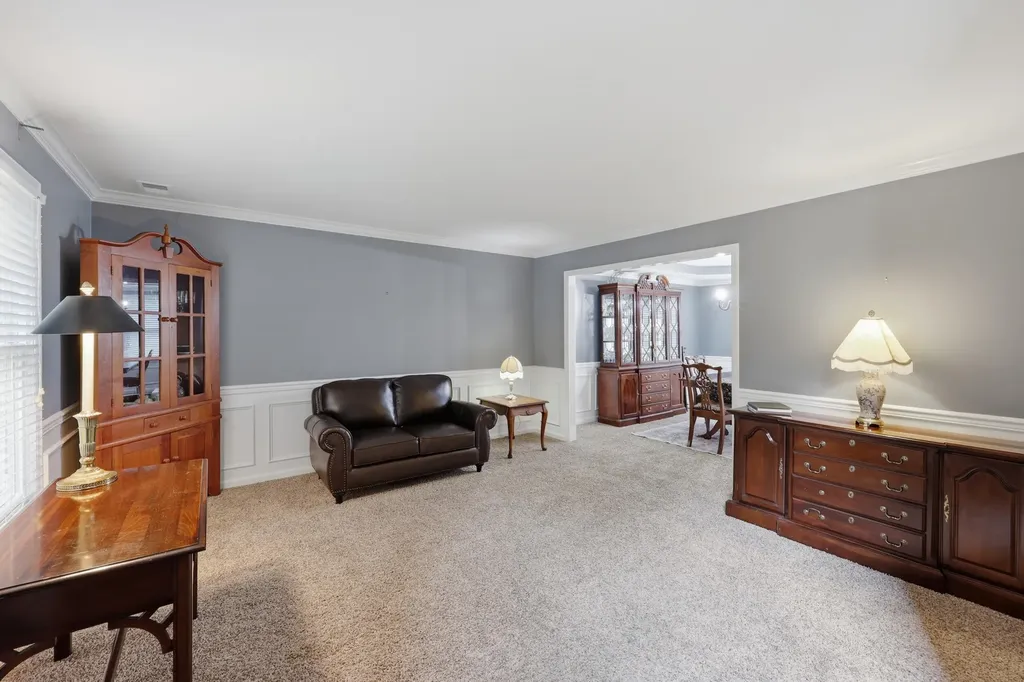 385 Whitfield Drive Lexington KY 40515
