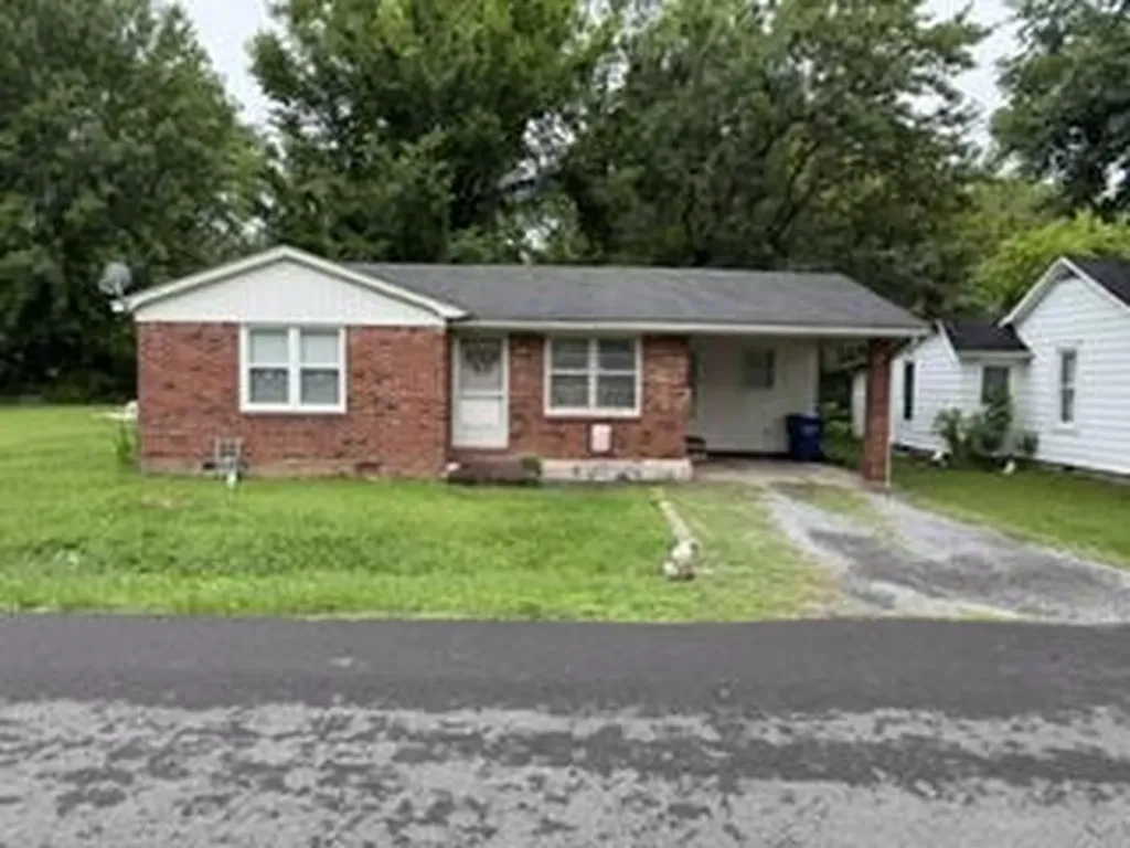 604 Maple Street Benton KY 42025