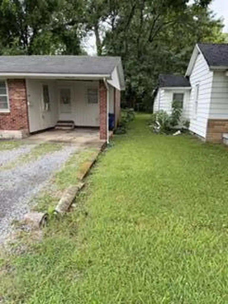 604 Maple Street Benton KY 42025