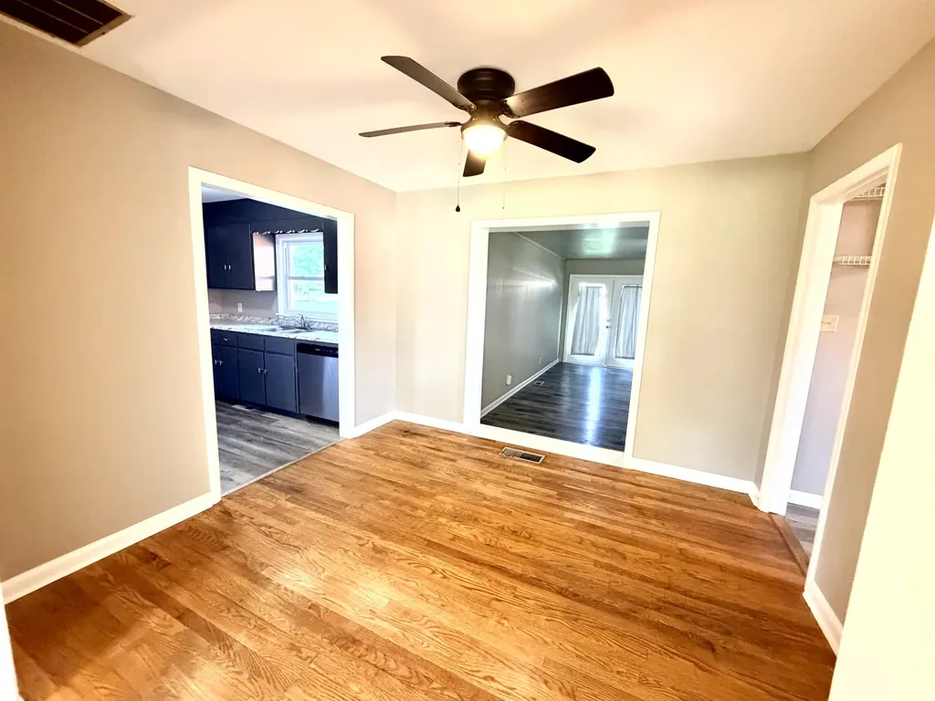 1711 Clarence Drive Hopkinsville KY 42240
