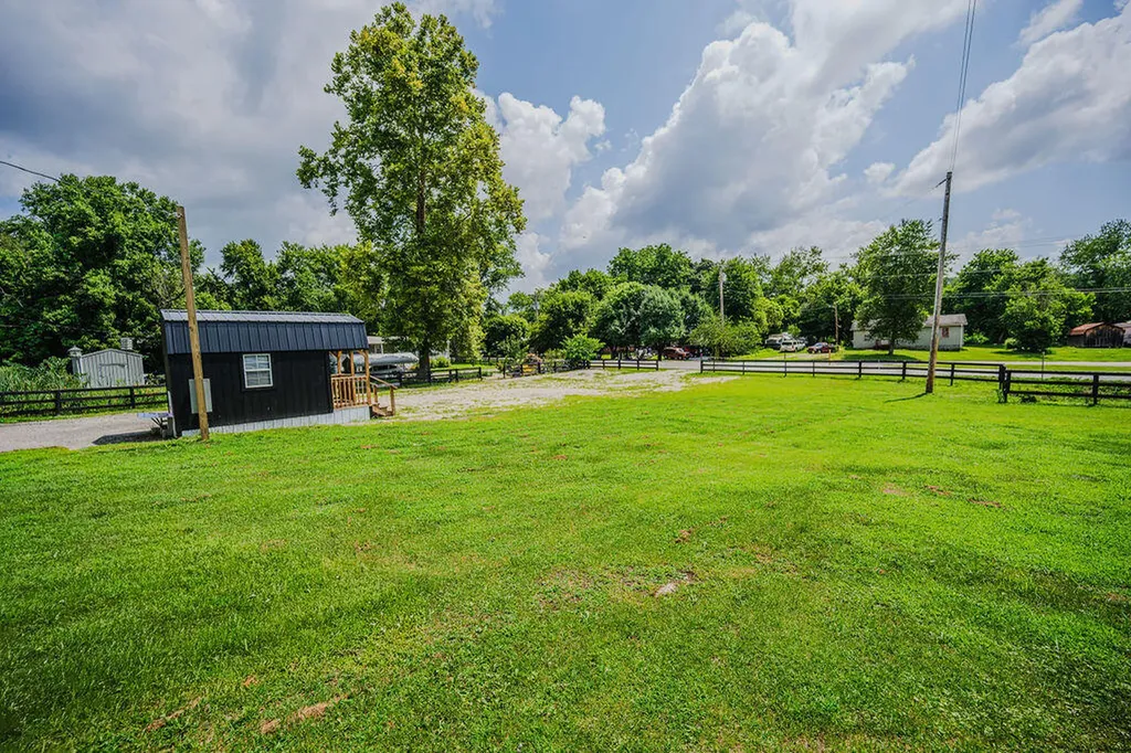 1019 Black Creek Road Clay City KY 40312