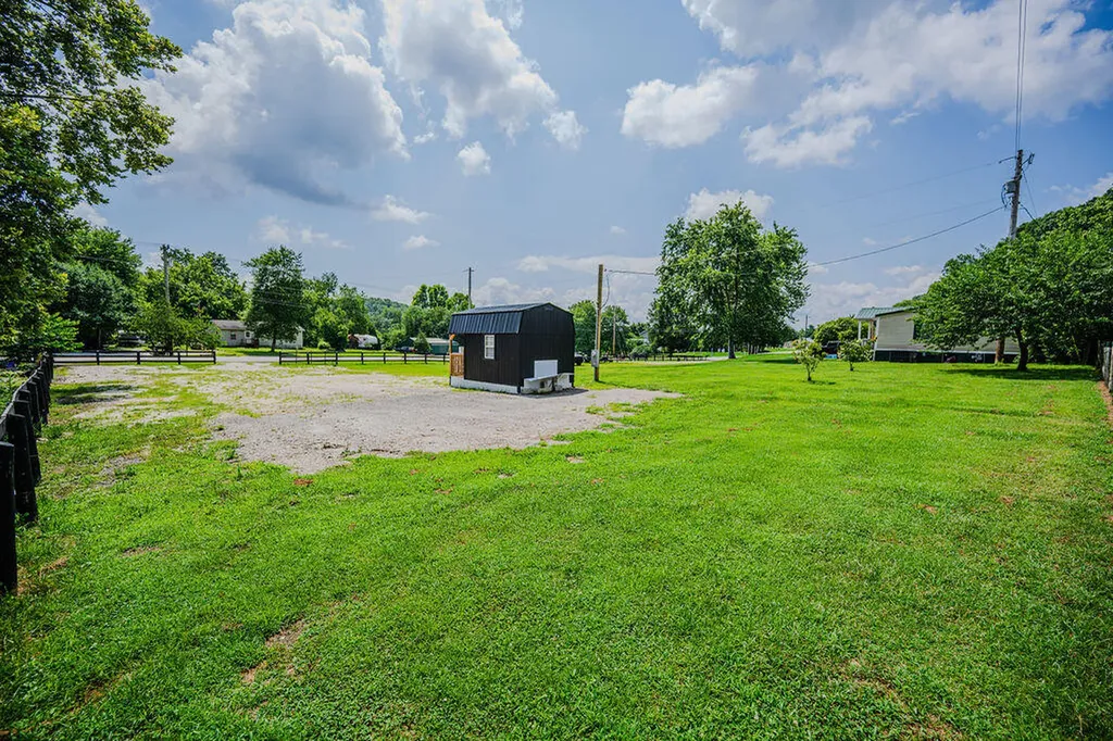 1019 Black Creek Road Clay City KY 40312