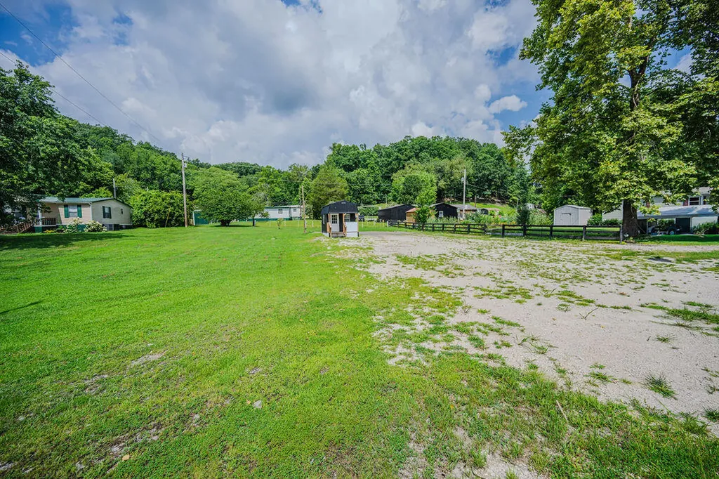 1019 Black Creek Road Clay City KY 40312