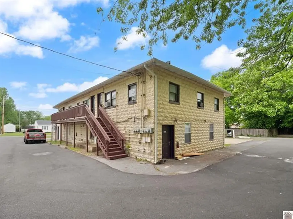 1933 S 28th Street Paducah KY 42001
