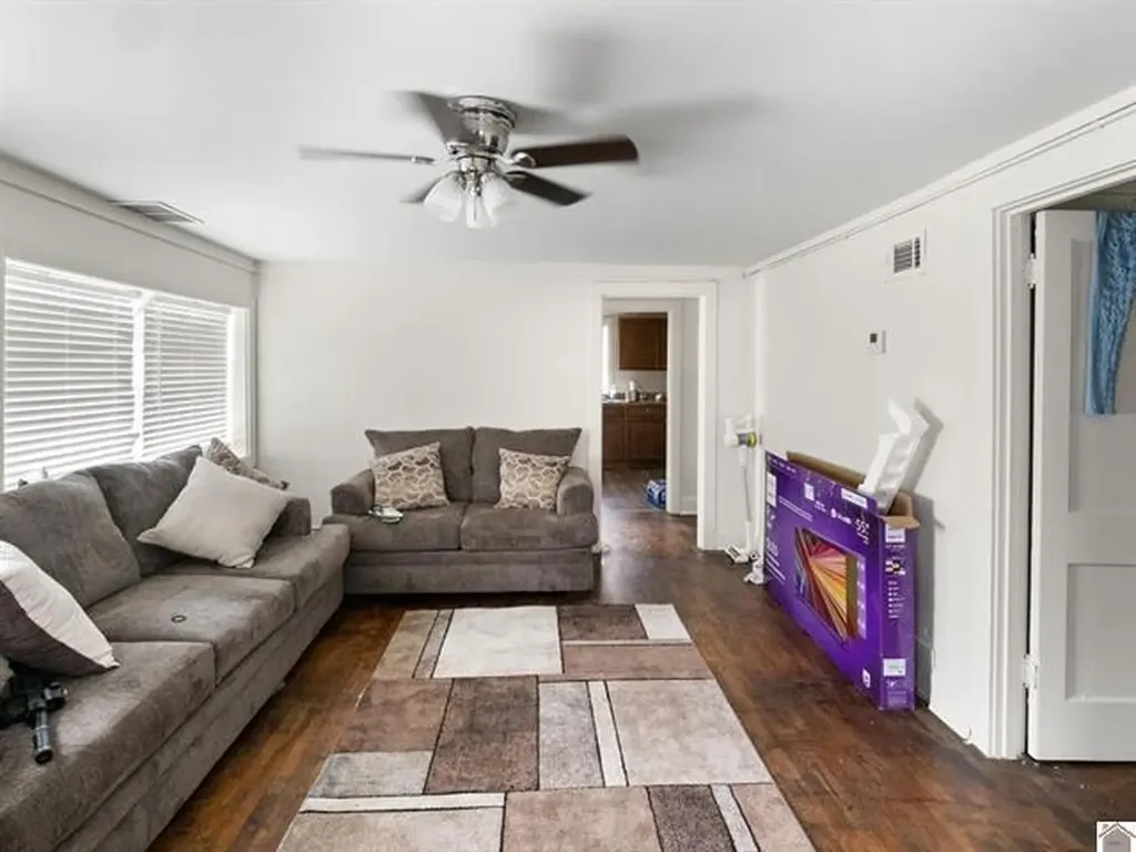 1933 S 28th Street Paducah KY 42001