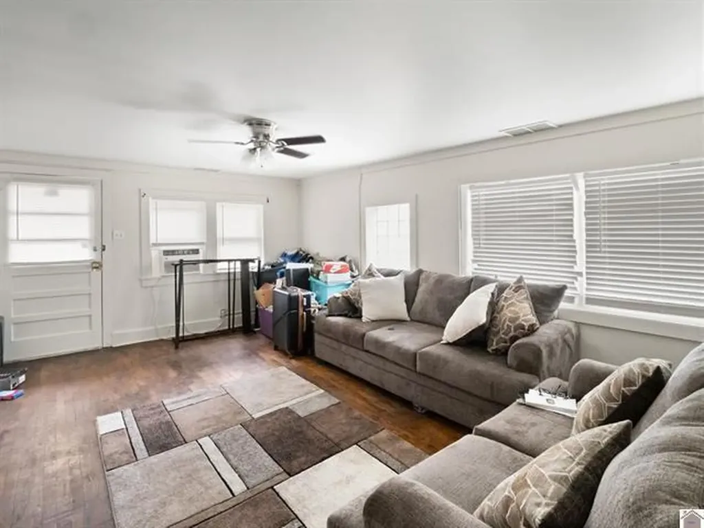 1933 S 28th Street Paducah KY 42001