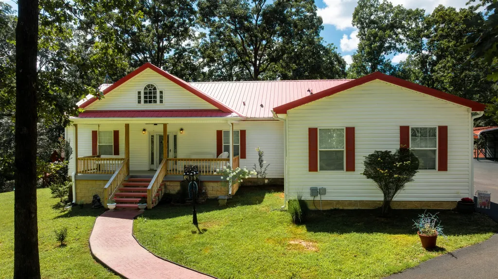 856 Taft Road Gilbertsville KY 42044