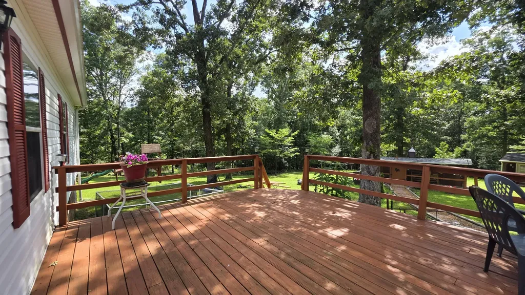 856 Taft Road Gilbertsville KY 42044