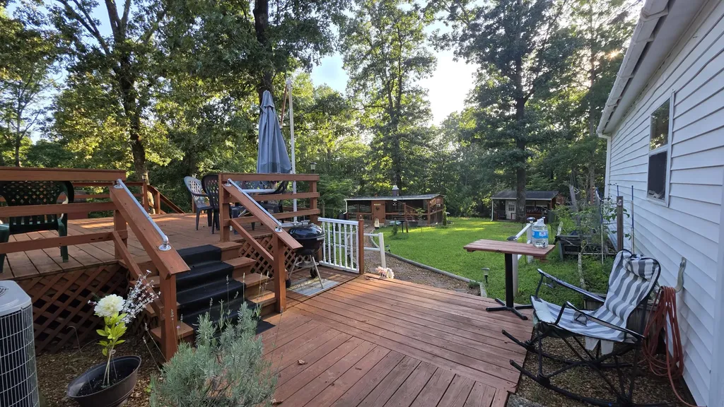 856 Taft Road Gilbertsville KY 42044