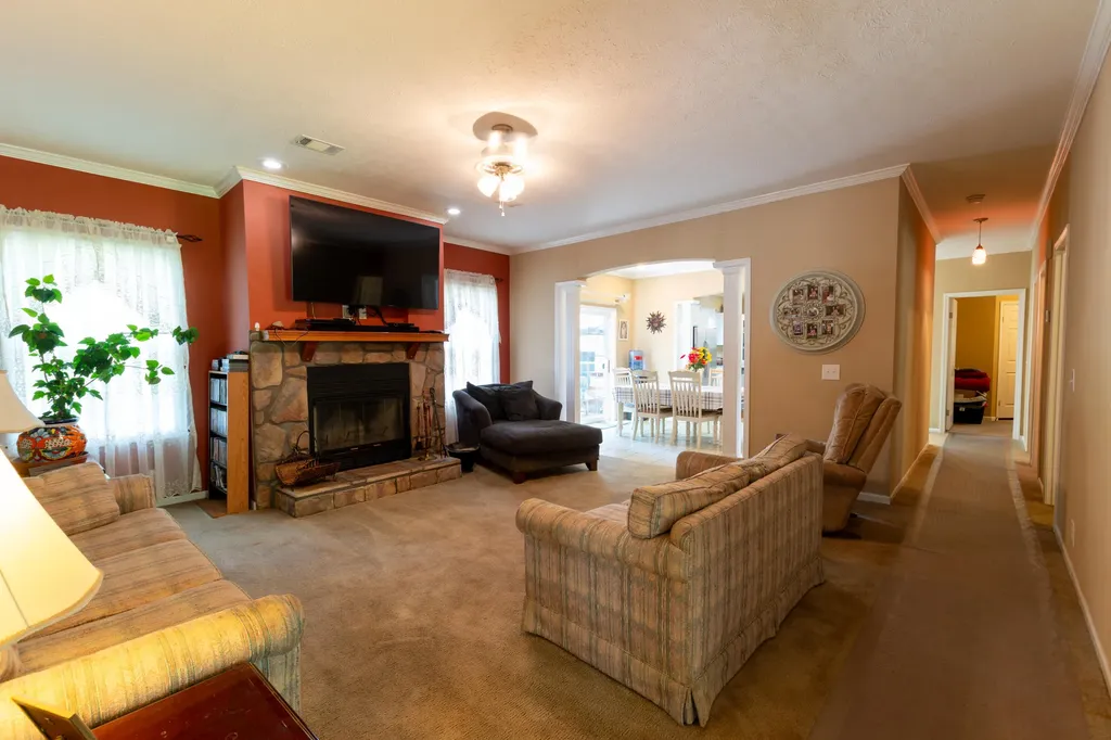 856 Taft Road Gilbertsville KY 42044