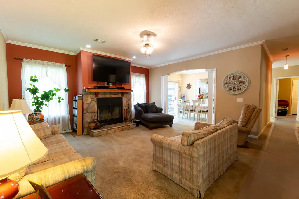 856 Taft Road Gilbertsville KY 42044