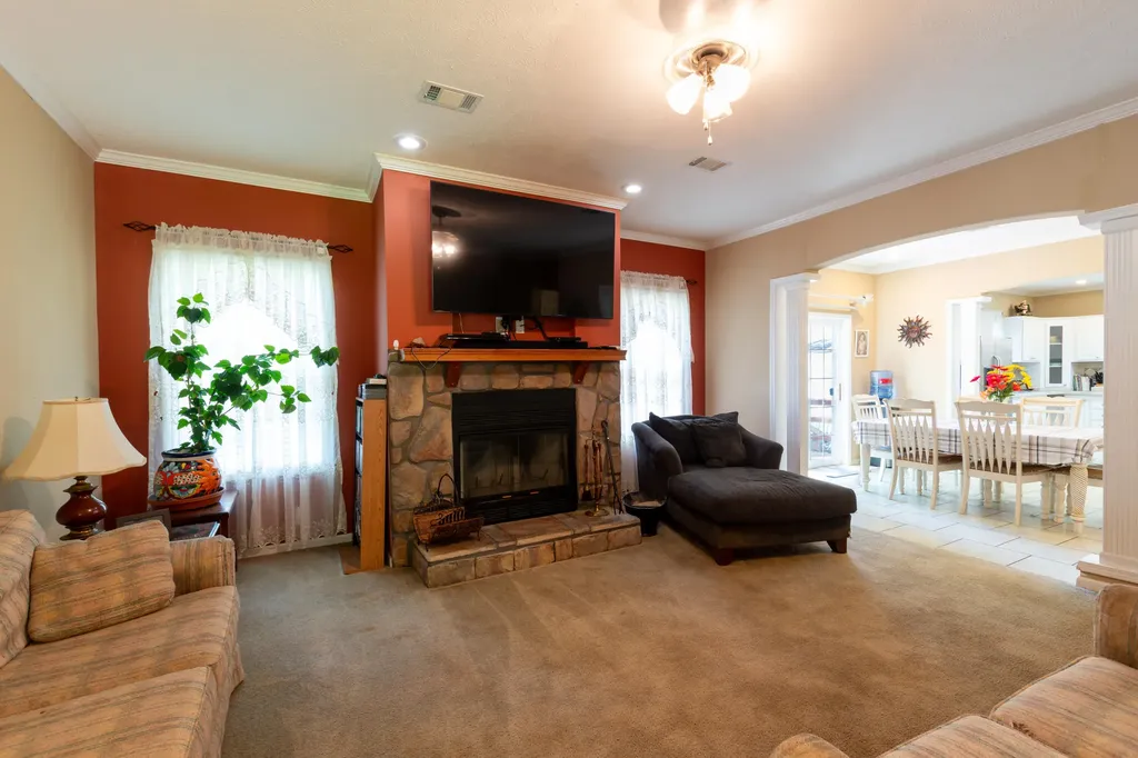 856 Taft Road Gilbertsville KY 42044