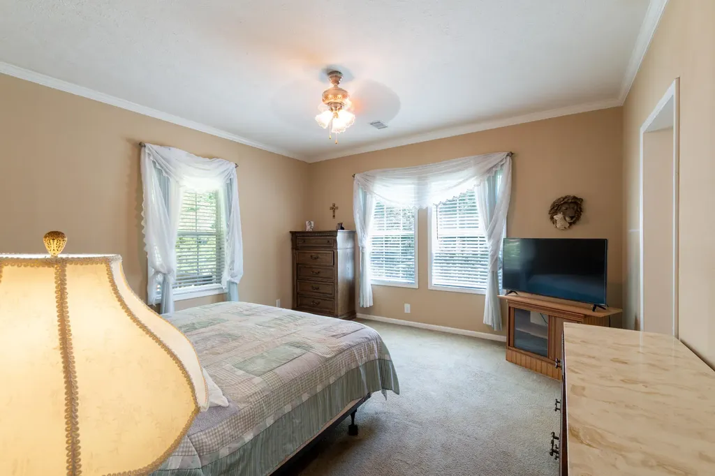 856 Taft Road Gilbertsville KY 42044