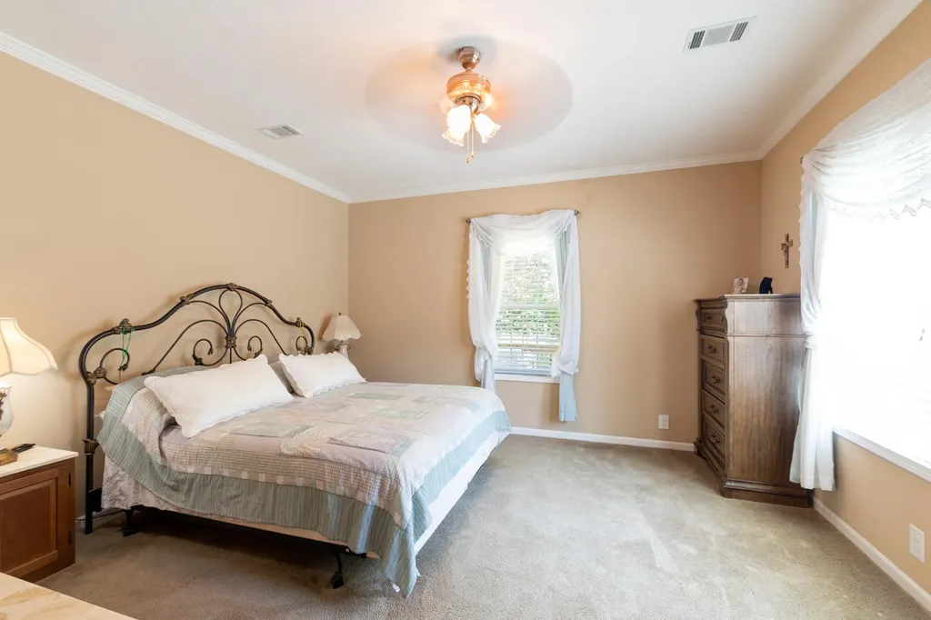 856 Taft Road Gilbertsville KY 42044