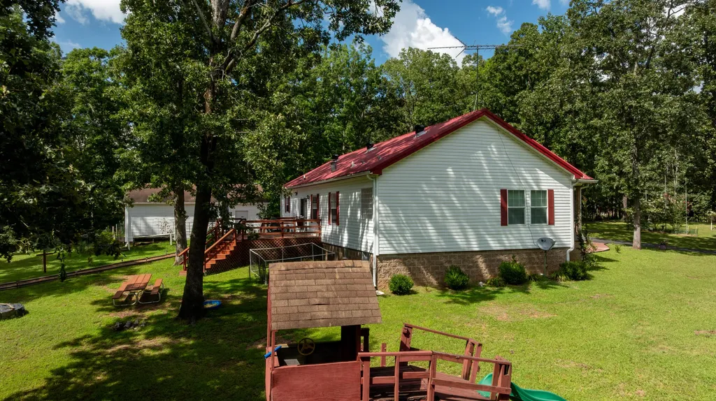 856 Taft Road Gilbertsville KY 42044