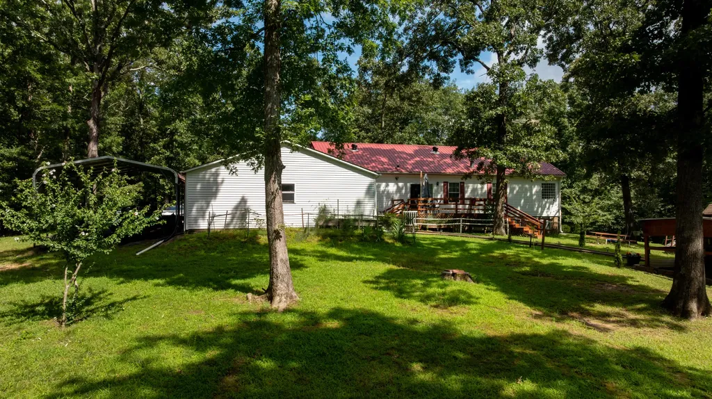 856 Taft Road Gilbertsville KY 42044