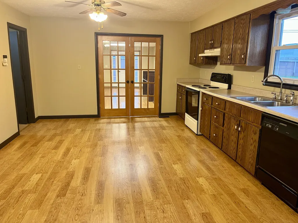 357 Langdon Street Somerset KY 42503