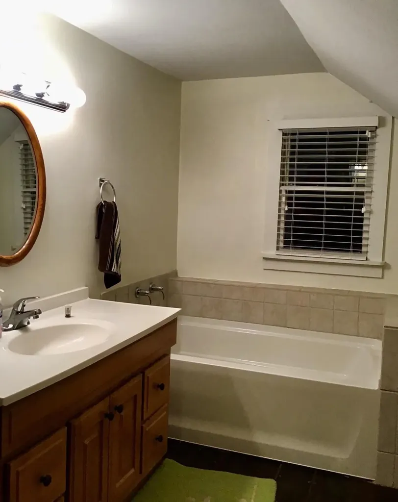 212 W Main Street Midway KY 40347