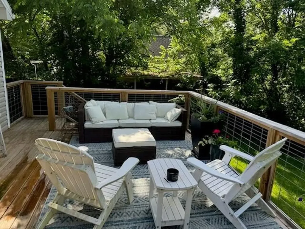 212 W Main Street Midway KY 40347