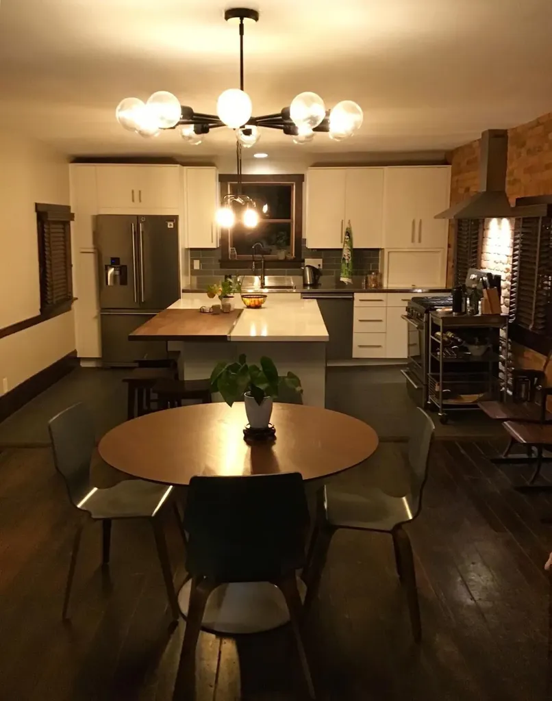212 W Main Street Midway KY 40347
