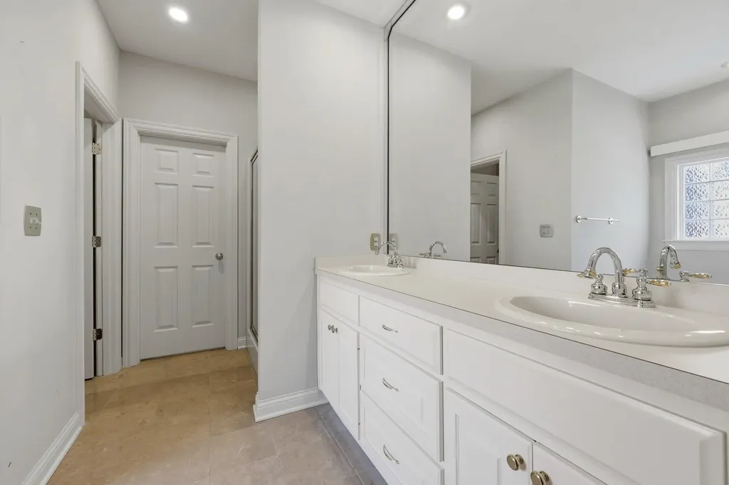 3716 N Park Ridge Lane Lexington KY 40509