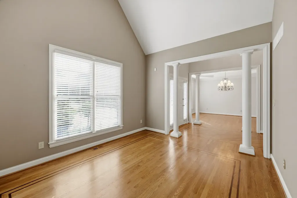3716 N Park Ridge Lane Lexington KY 40509