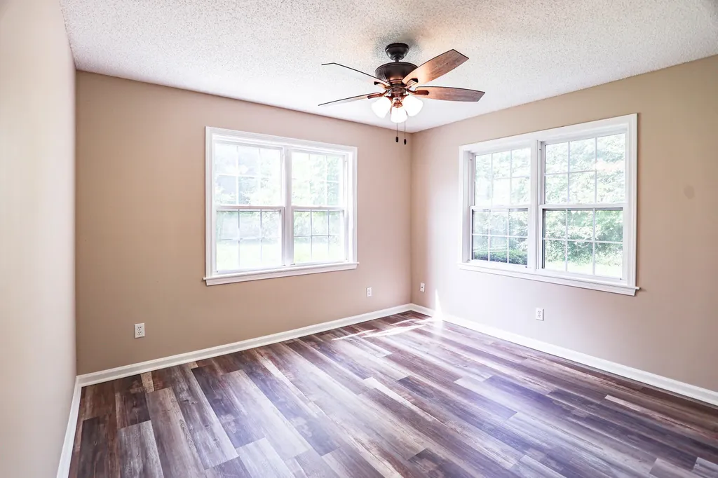 905 Stonebrook Court Paducah KY 42003