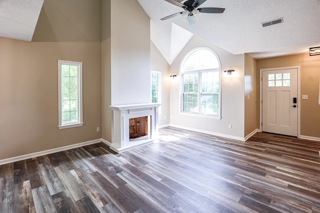 905 Stonebrook Court Paducah KY 42003