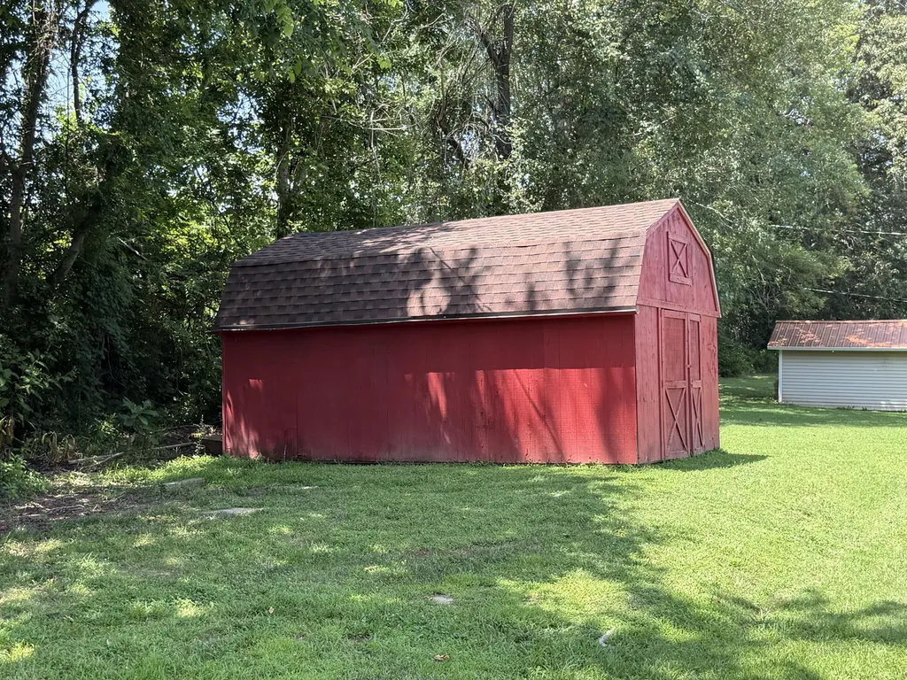 1712 Sycamore Drive Benton KY 42025