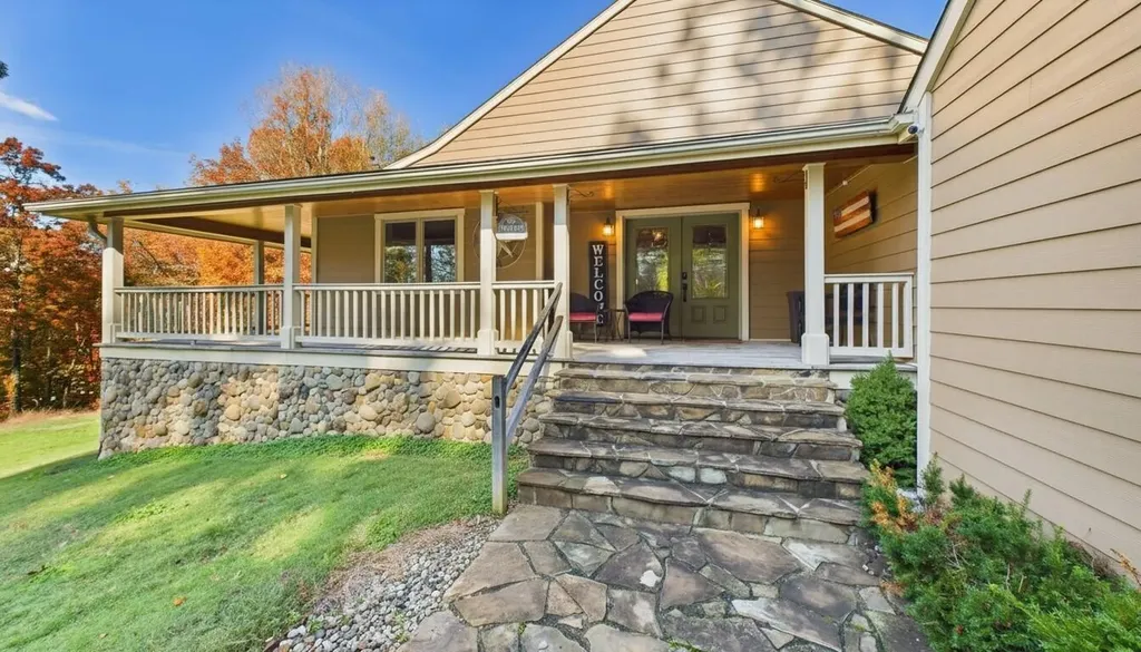 45 Bryson Road Eddyville KY 42038