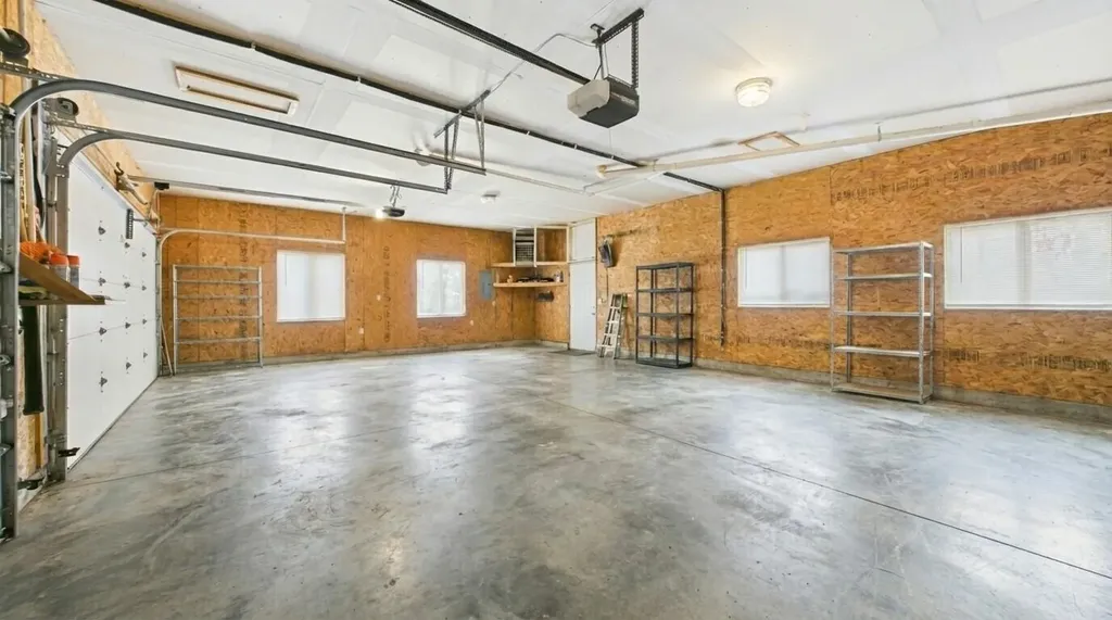 45 Bryson Road Eddyville KY 42038