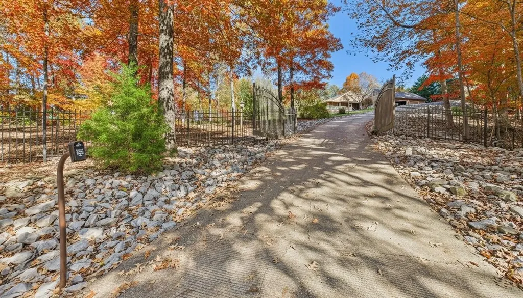45 Bryson Road Eddyville KY 42038