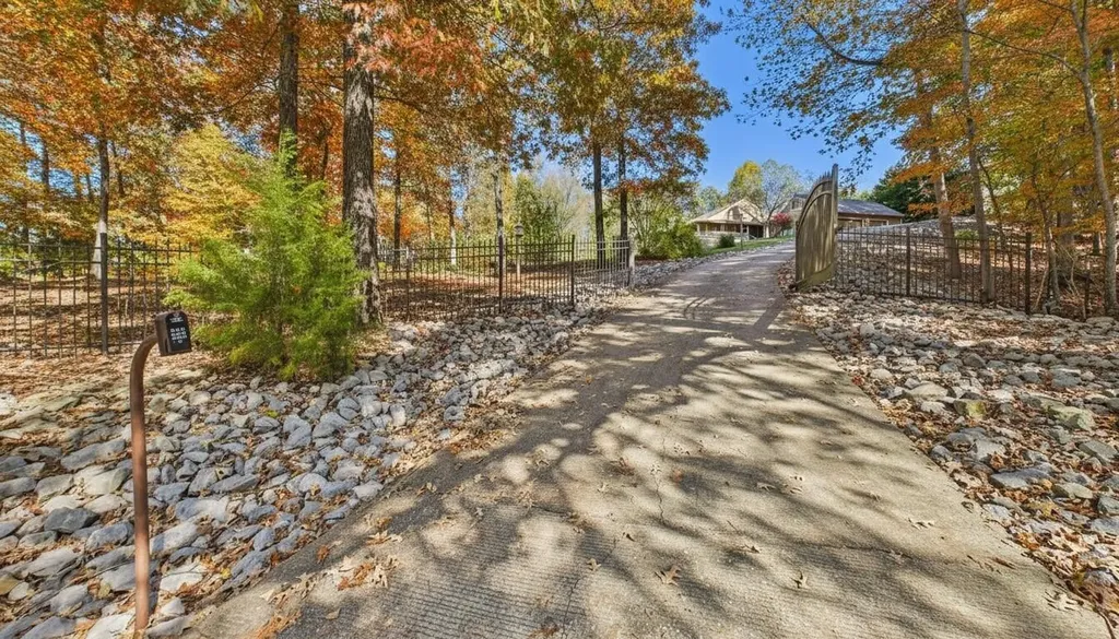 45 Bryson Road Eddyville KY 42038