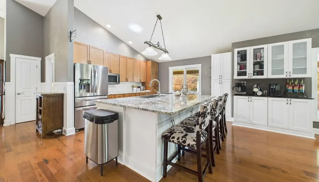 45 Bryson Road Eddyville KY 42038