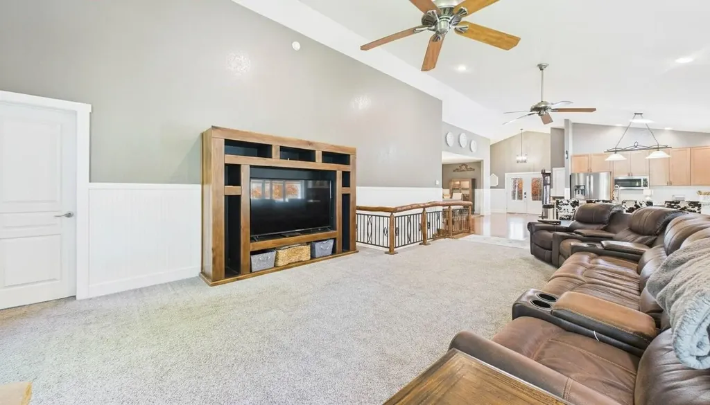 45 Bryson Road Eddyville KY 42038