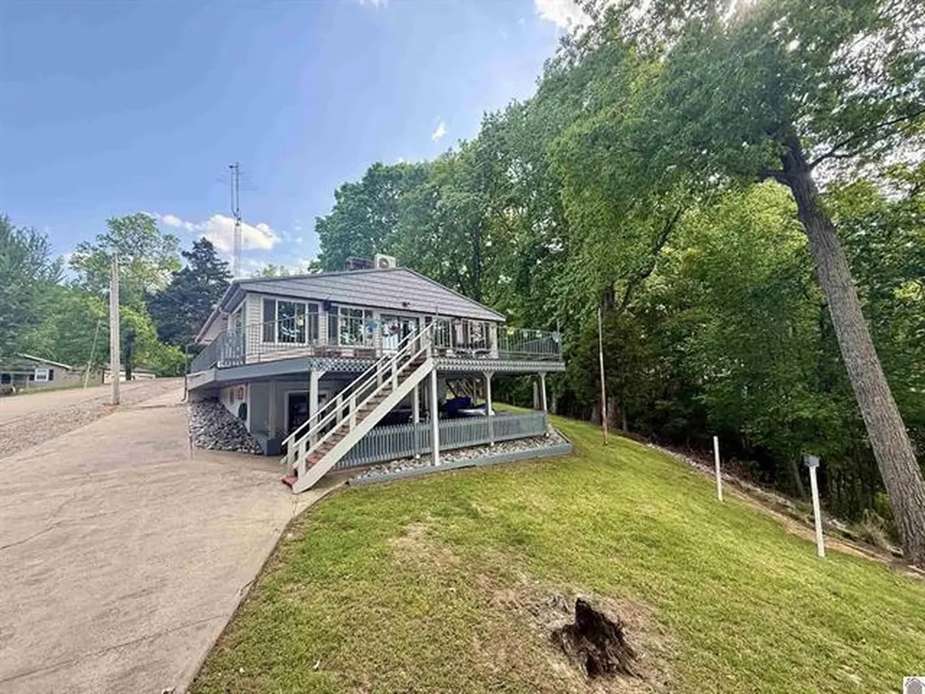 178 Cedar Point Road Cadiz KY 42211