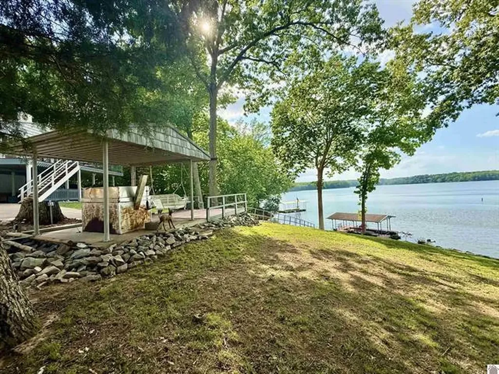 178 Cedar Point Road Cadiz KY 42211