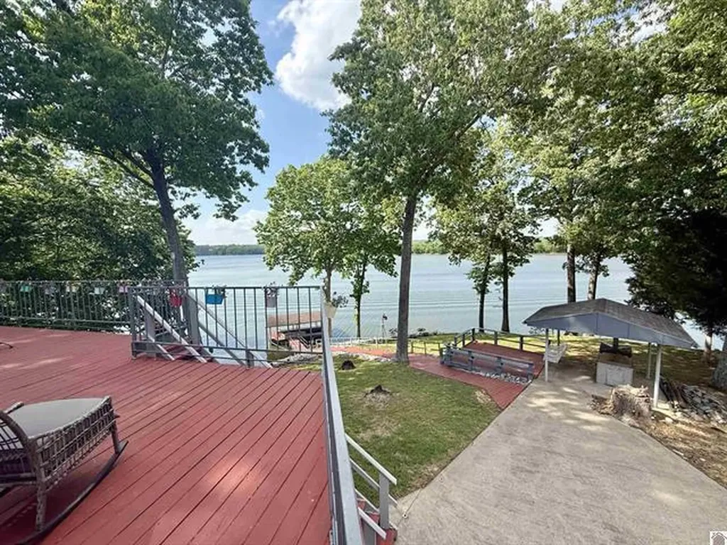 178 Cedar Point Road Cadiz KY 42211