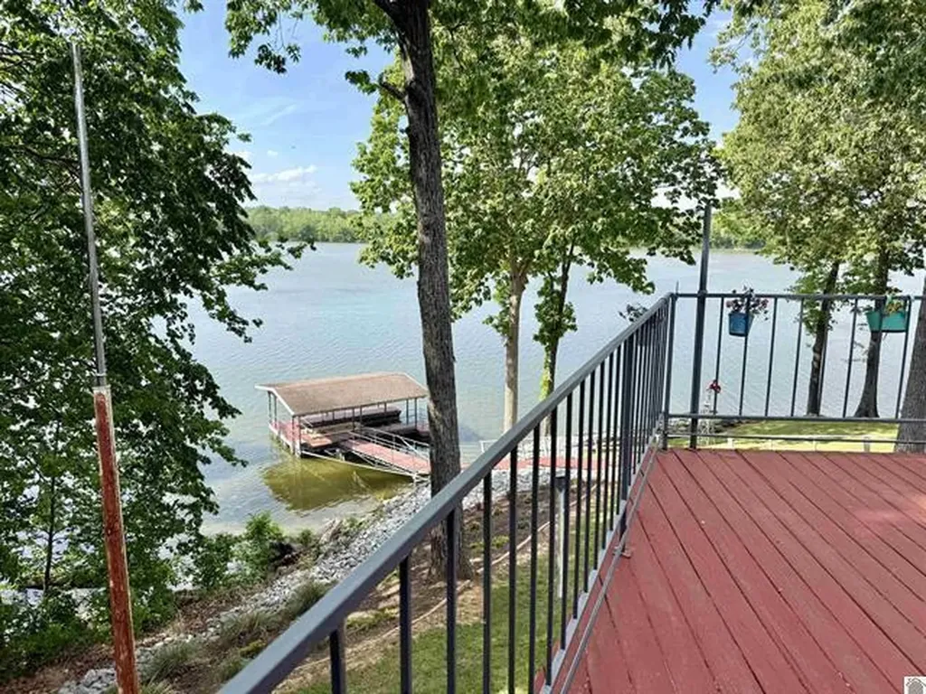 178 Cedar Point Road Cadiz KY 42211