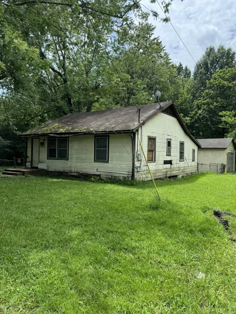 1601 Alexander Avenue Paducah KY 42003