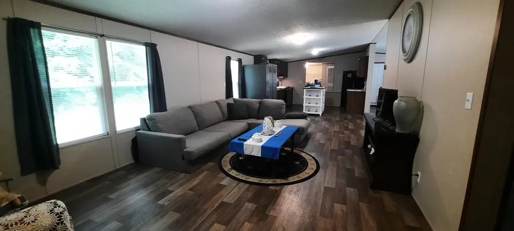15 Renee Lane London KY 40744