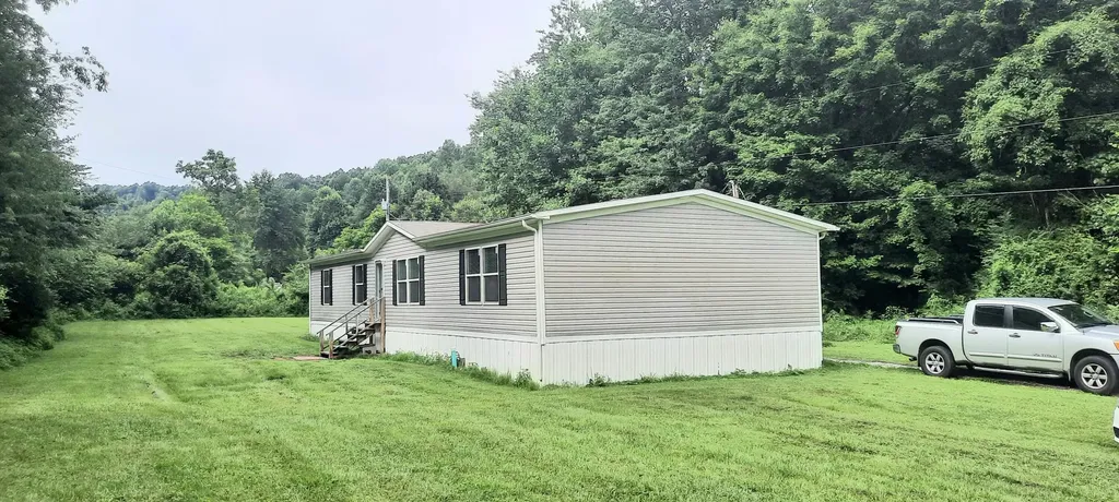 15 Renee Lane London KY 40744