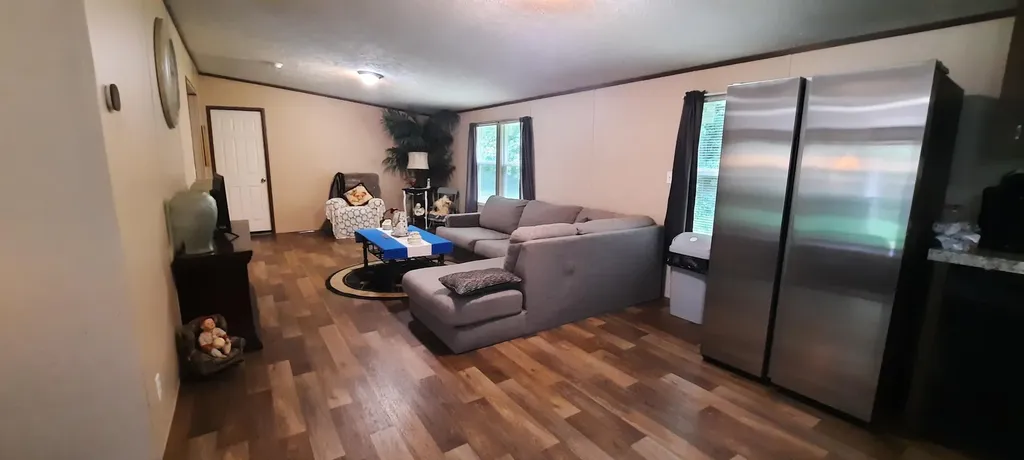 15 Renee Lane London KY 40744