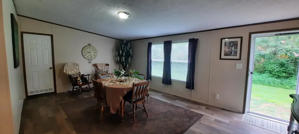 15 Renee Lane London KY 40744