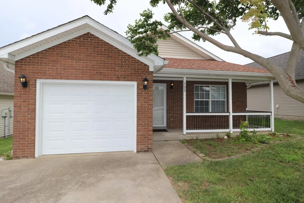 125 Christopher Drive Nicholasville KY 40356