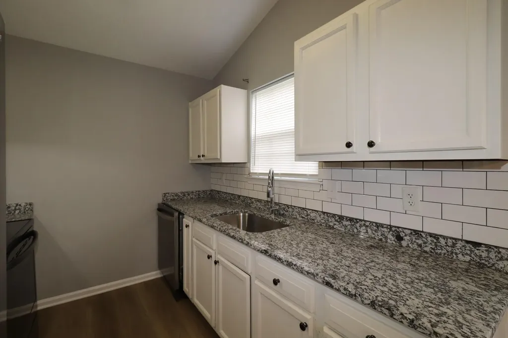 125 Christopher Drive Nicholasville KY 40356