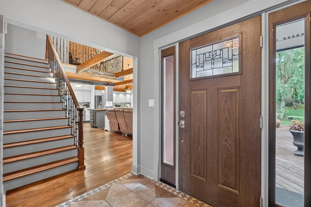 34 Dogwood Hills London KY 40741