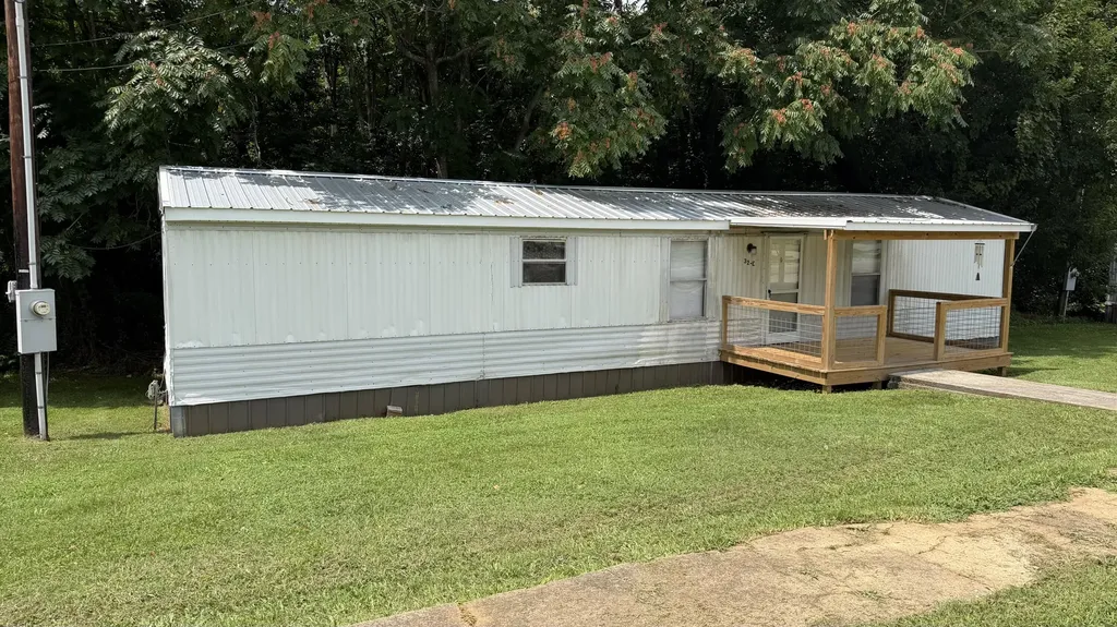 16 E High Street Monticello KY 42633