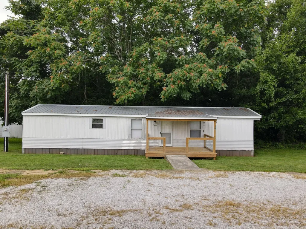 16 E High Street Monticello KY 42633