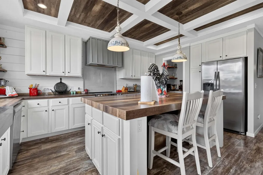 126 Linda Lou Lane Science Hill KY 42553